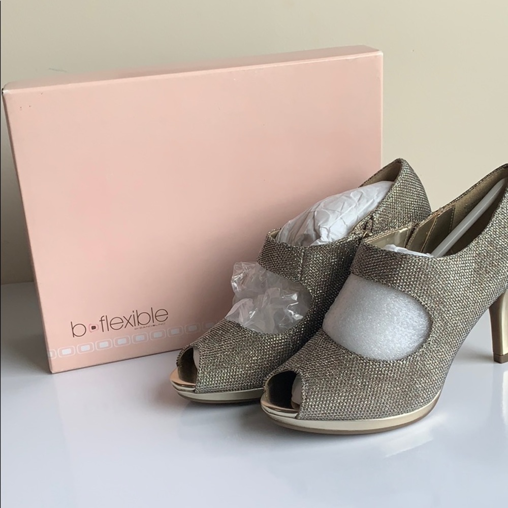 Gold Bandolino Evening Heel